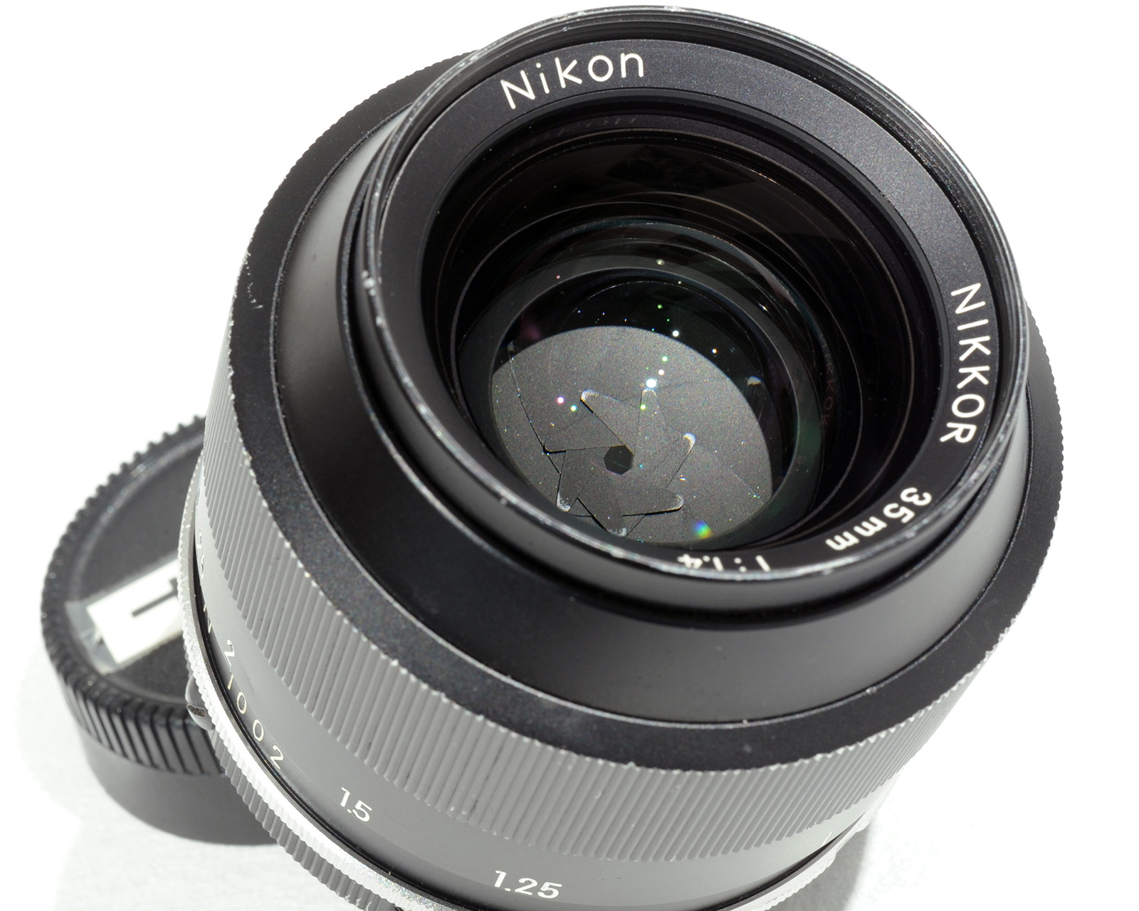 nikon-35mm-f1-4-ais-nasa-aperture-leica